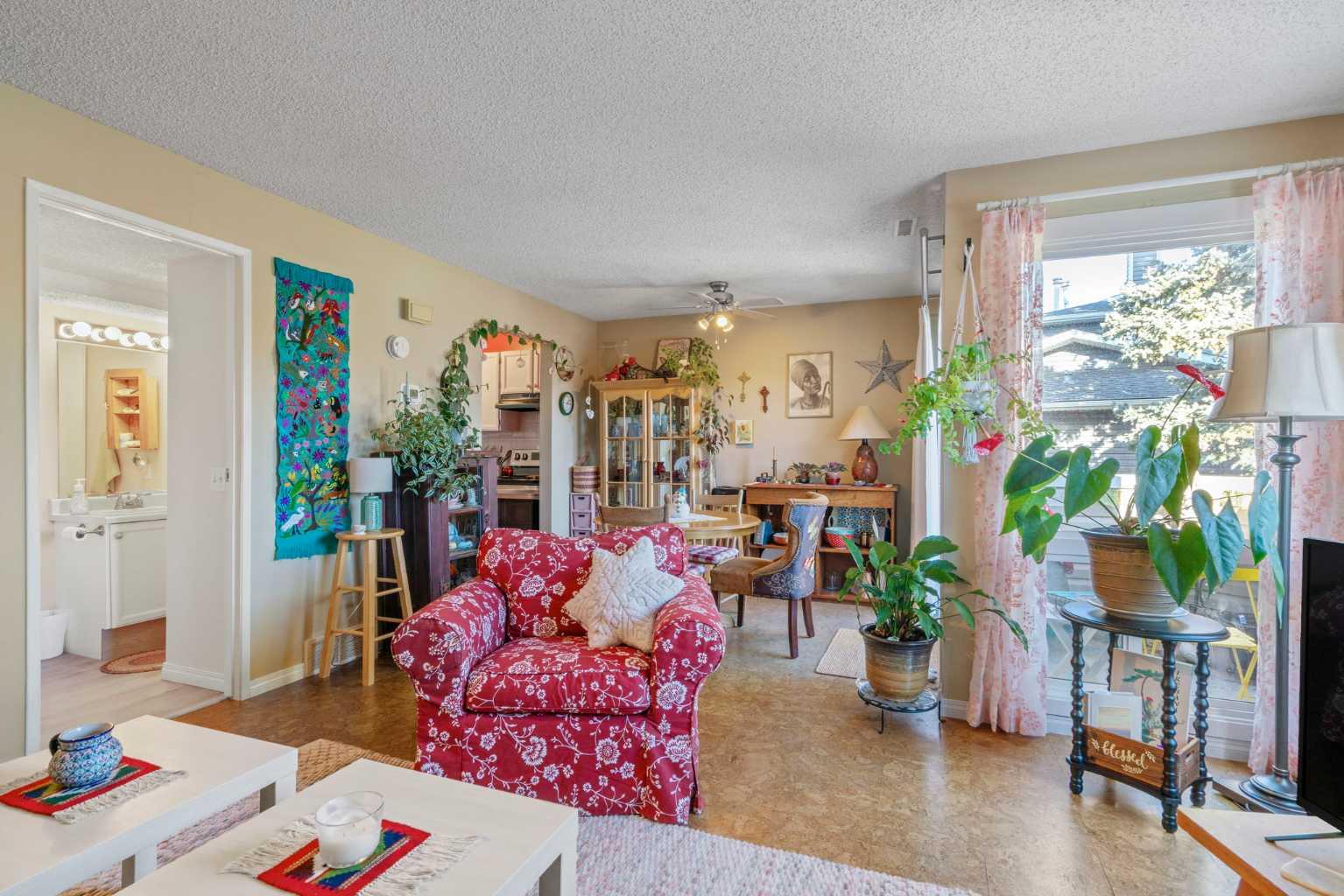 200 Shawnessy Drive SW 43