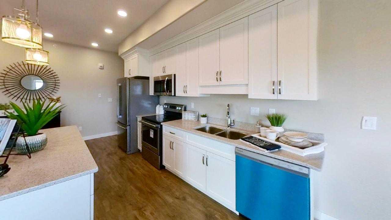 499 Meadow Lake Court E 201