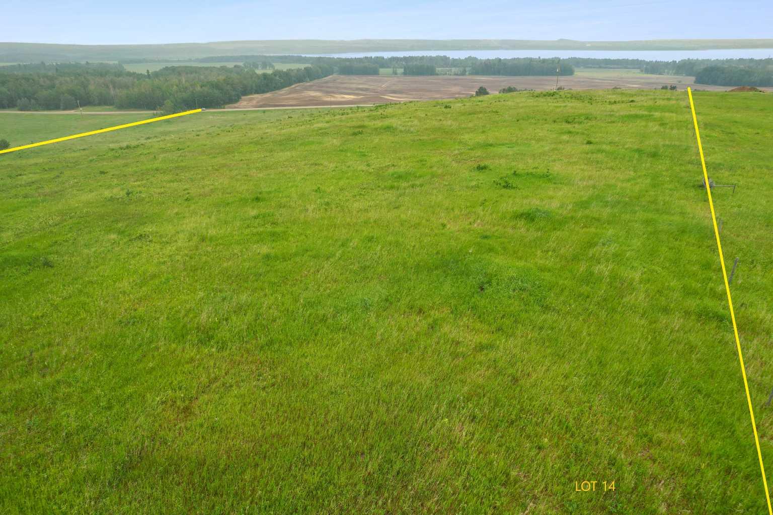 On Township Road 422 Lot 14