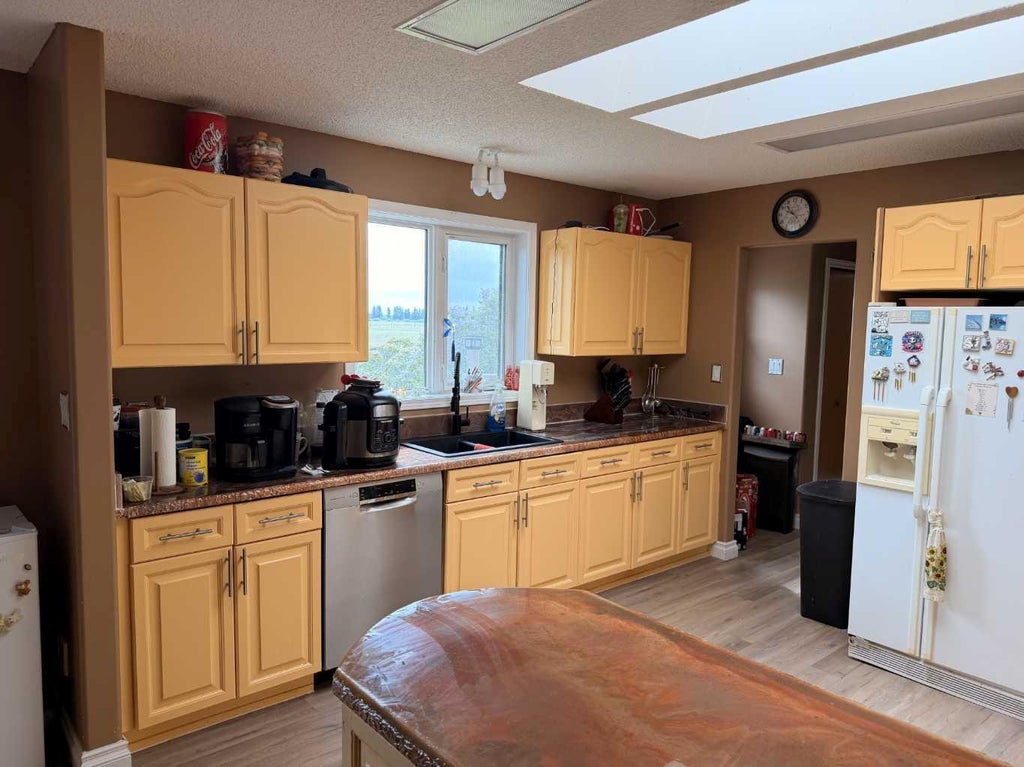 Photo of Combs Drive #18, Rural Wainwright No. 61, M.D. of, AB T9W 1A6 (MLS # A2348184)