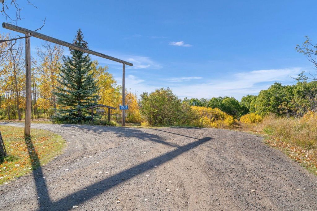 Photo of 64243 306 Avenue W, Rural Foothills County, AB T1S 1A2 (MLS # A2265330)