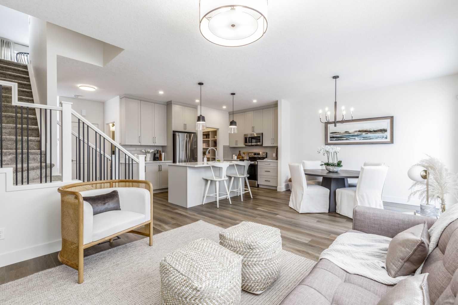 546 Rivercrest View