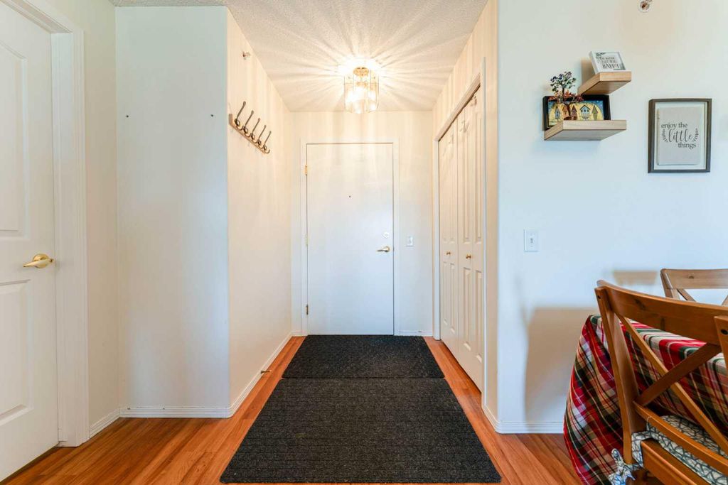 Photo of 5000 Somervale Court SW #415, Calgary, AB T2Y 4M1 (MLS # A2314542)