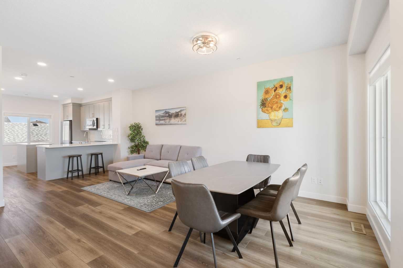 251 Lucas Boulevard NW