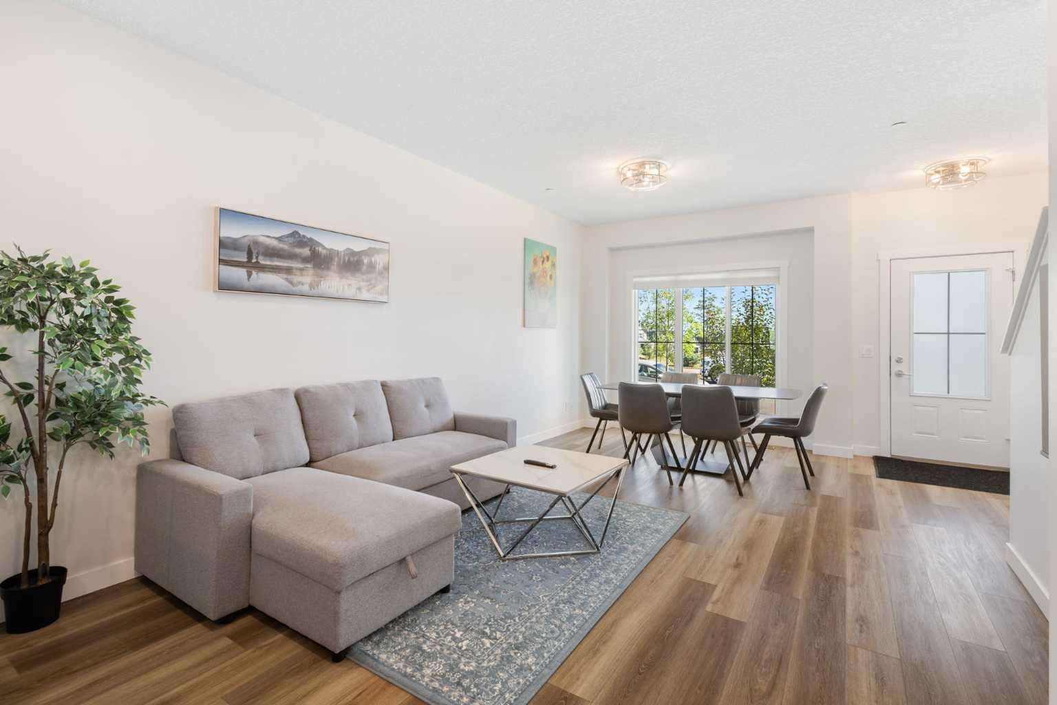 251 Lucas Boulevard NW