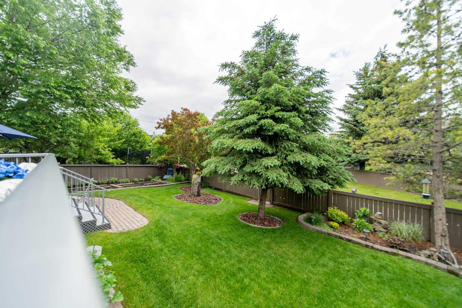 76 Sunset Crescent