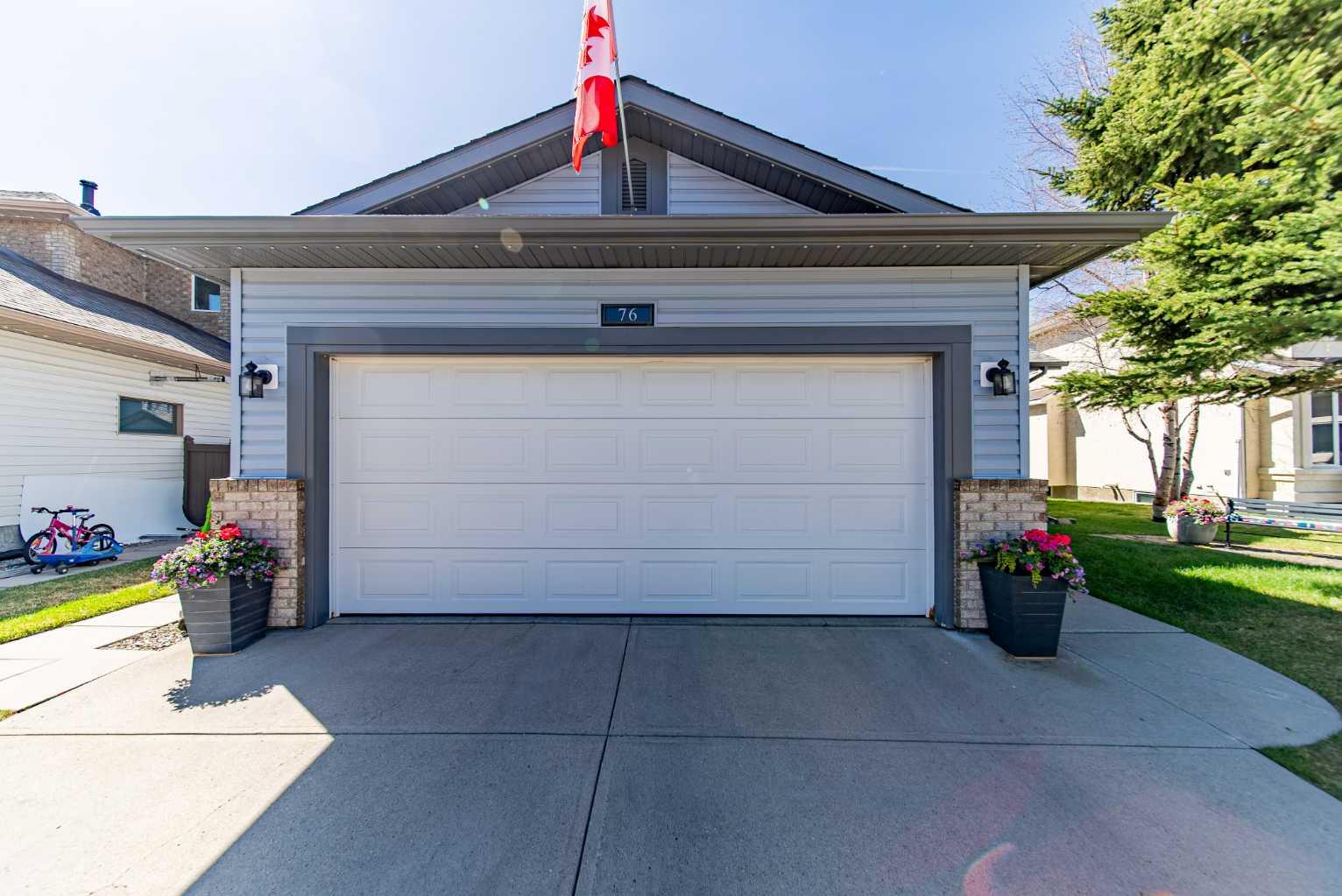 76 Sunset Crescent