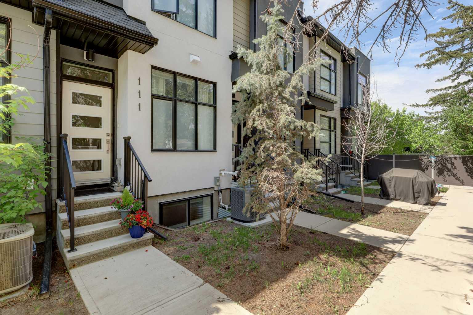 408 27 Avenue NE 111