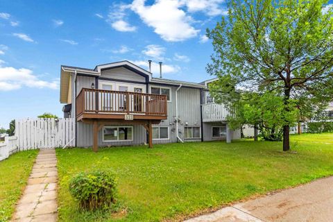 Photo of 321 Ross Haven Drive, Fort McMurray, AB T9H 3P2 (MLS # A2326760)