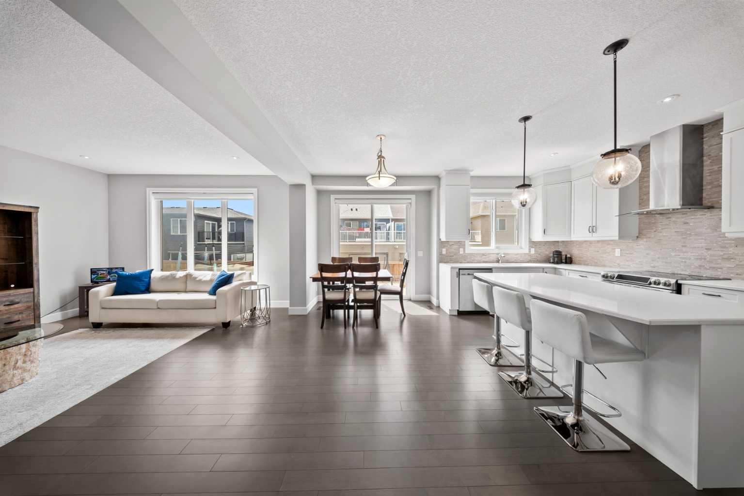 194 Cityscape Way NE