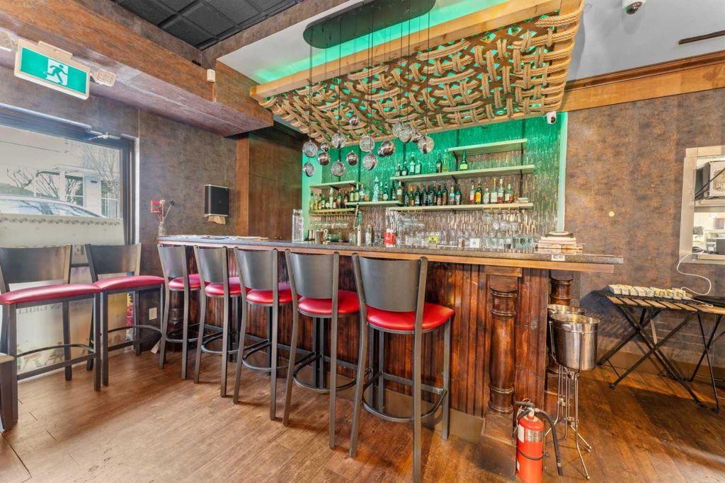 Photo of 3220 17 Avenue SW, Calgary, AB T3E 0B4 (MLS # A2280739)