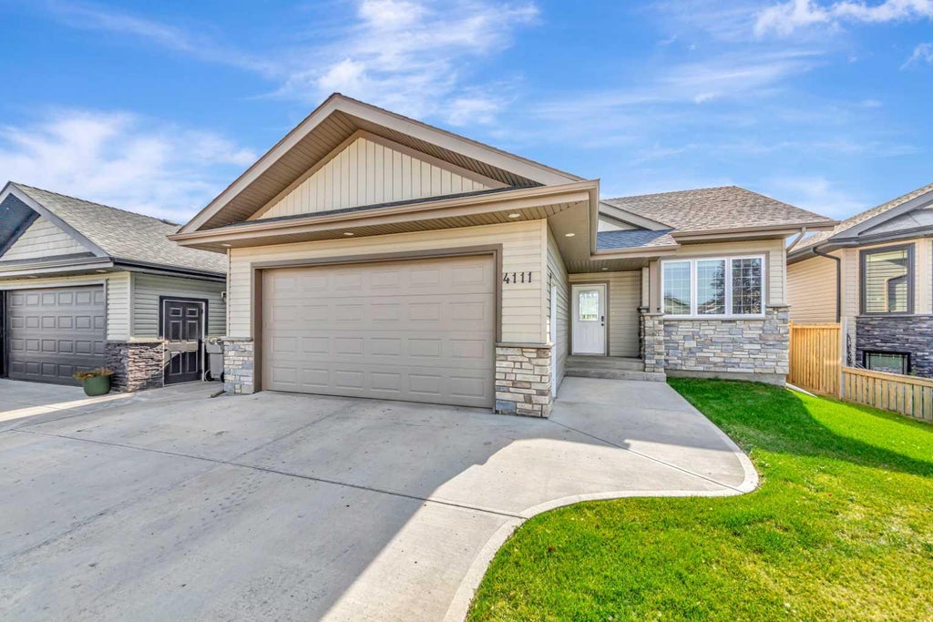 Photo of 4111 34 Street, Lloydminster, SK S9V 2H5 (MLS # A2347276)