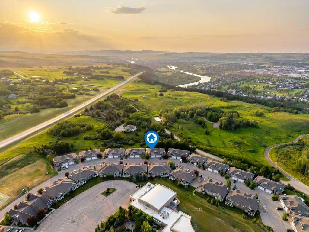 61 River Heights View