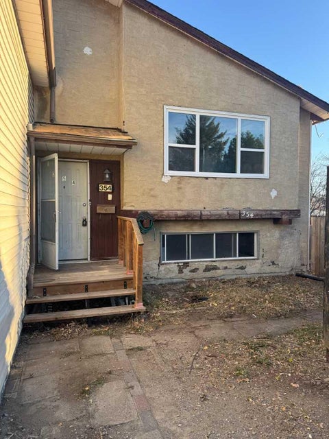 Photo of 354 Fonda Way SE, Calgary, AB T2A 5V9 (MLS # A2353798)