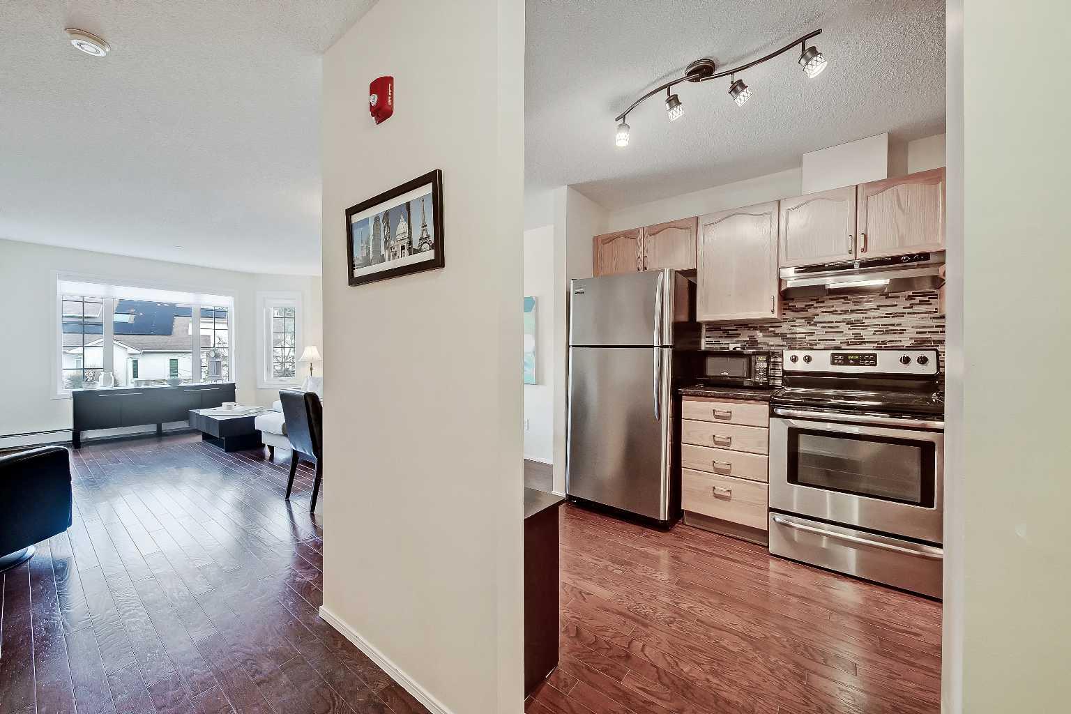 2000 Sienna Park Green SW 2209