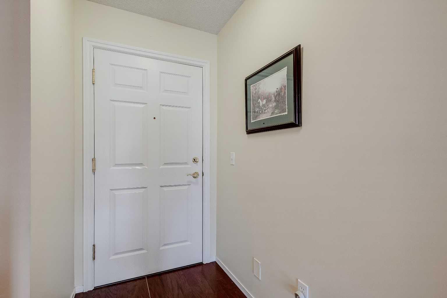 2000 Sienna Park Green SW 2209