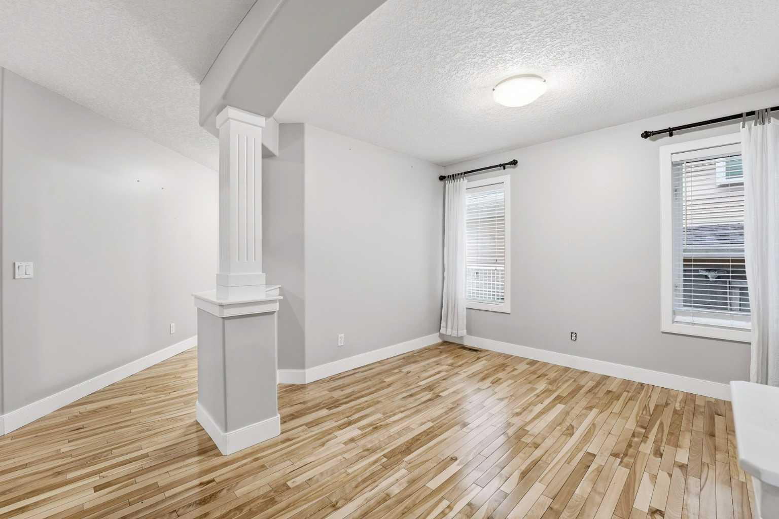 32 Evanscove Heights NW