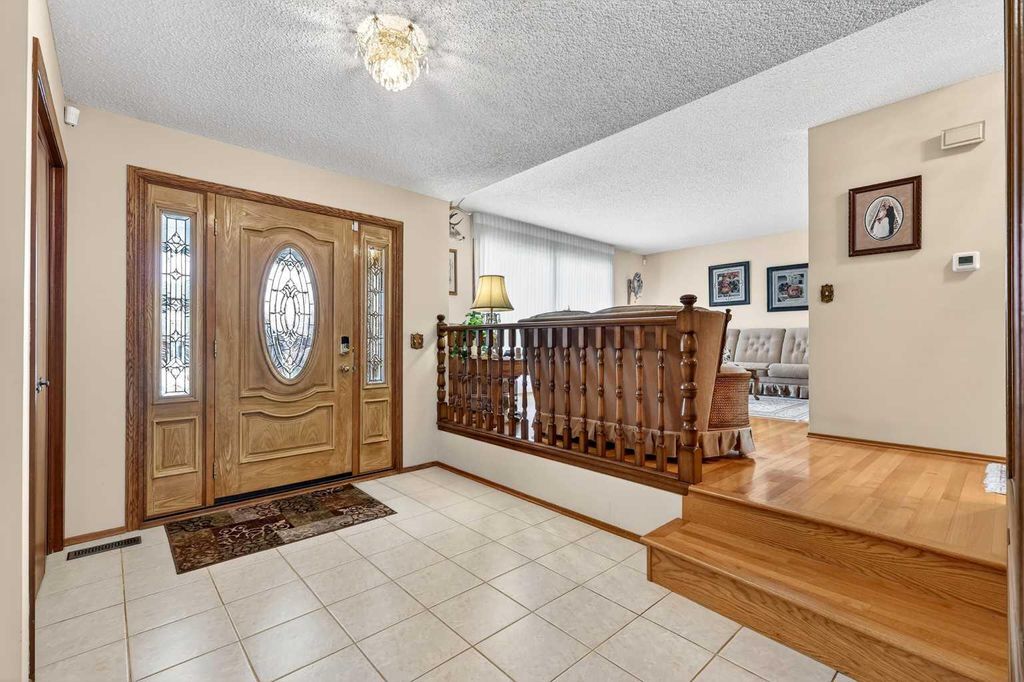 Photo of 168 Templewood Drive NE, Calgary, AB T1Y 4G8 (MLS # A2303727)