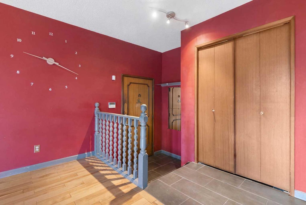 Photo of 107 Bermuda Close NW, Calgary, AB T3K 1G4 (MLS # A2347471)