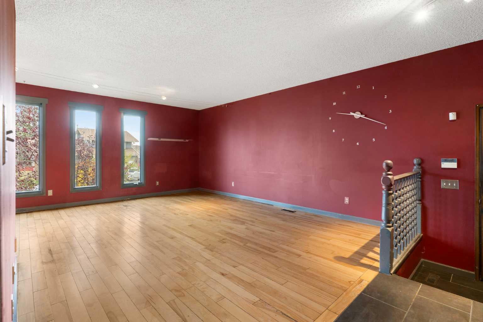 107 Bermuda Close NW