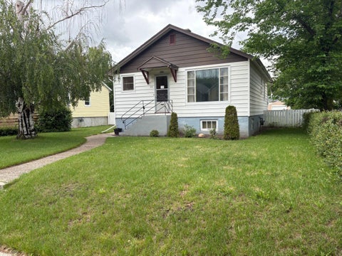 Photo of 812 6 Street S, Lethbridge, AB T1J 2E8 (MLS # A2305318)