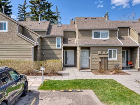 Photo of 829 Coach Bluff Crescent SW #202, Calgary, AB T3H 1B1 (MLS # A2307747)