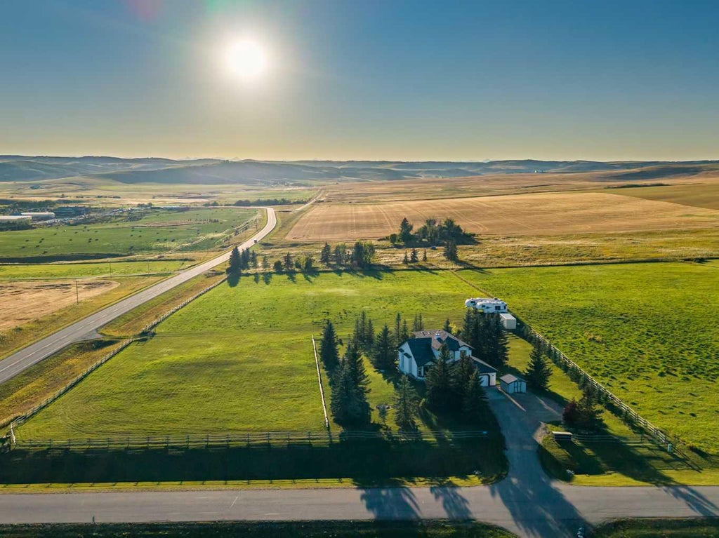 Photo of 210243 102 Street W, Rural Foothills County, AB T1S 0V4 (MLS # A2346269)