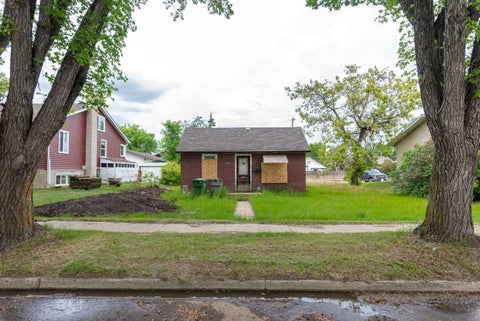 Photo of 4732 47 Street, Lloydminster, SK S9V 0K1 (MLS # A2341814)