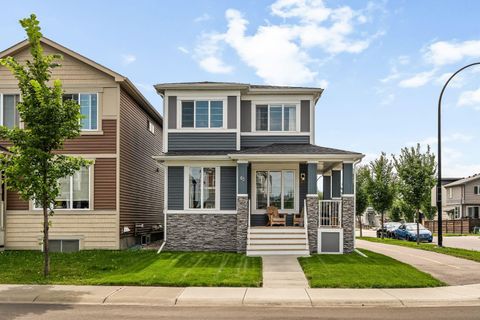 63 Seton Gardens SE Calgary AB T3M 2Y5