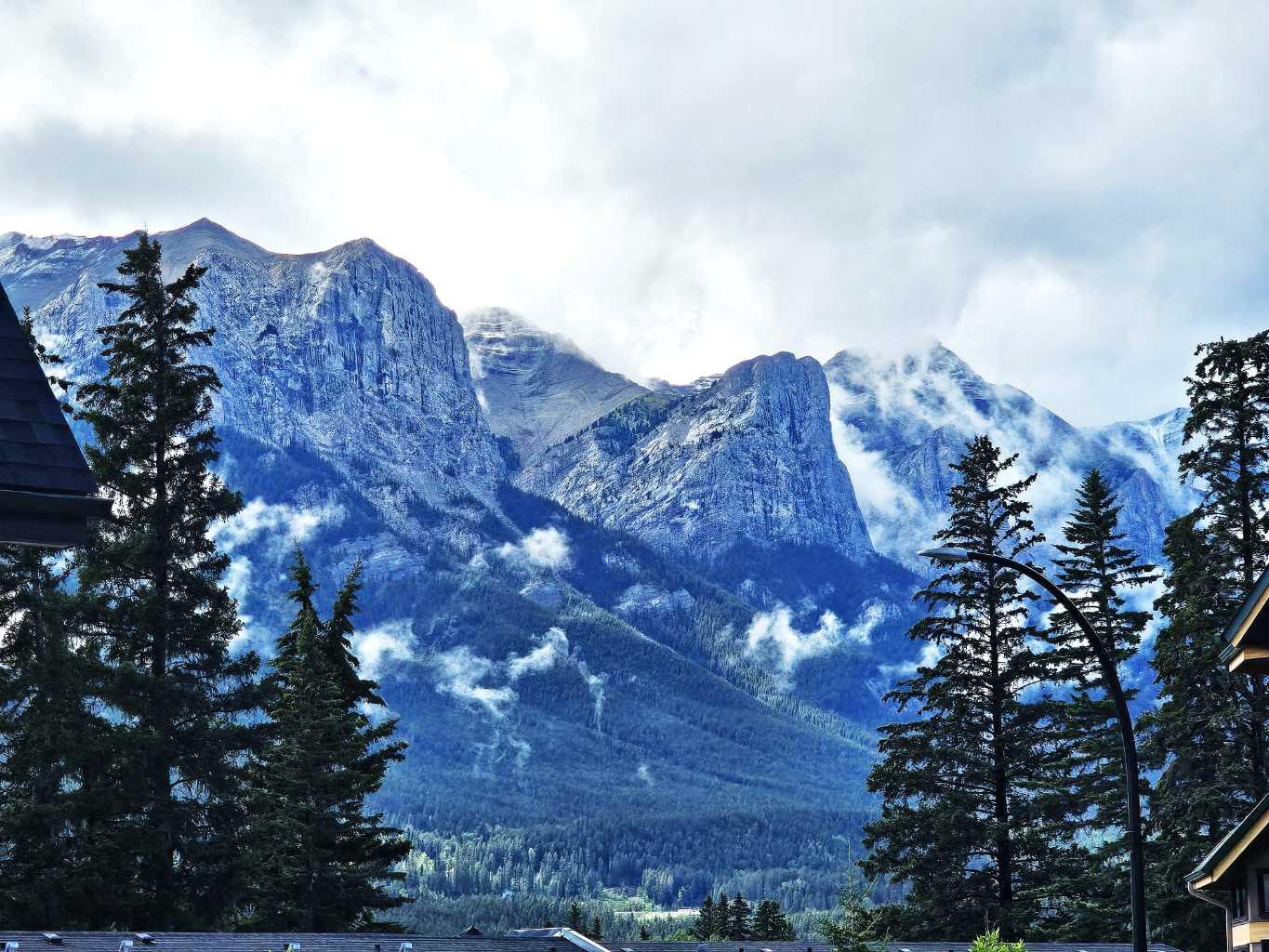 121 Kananaskis Way 102