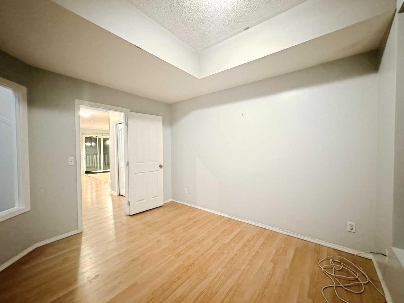 262 Luxstone Road SW