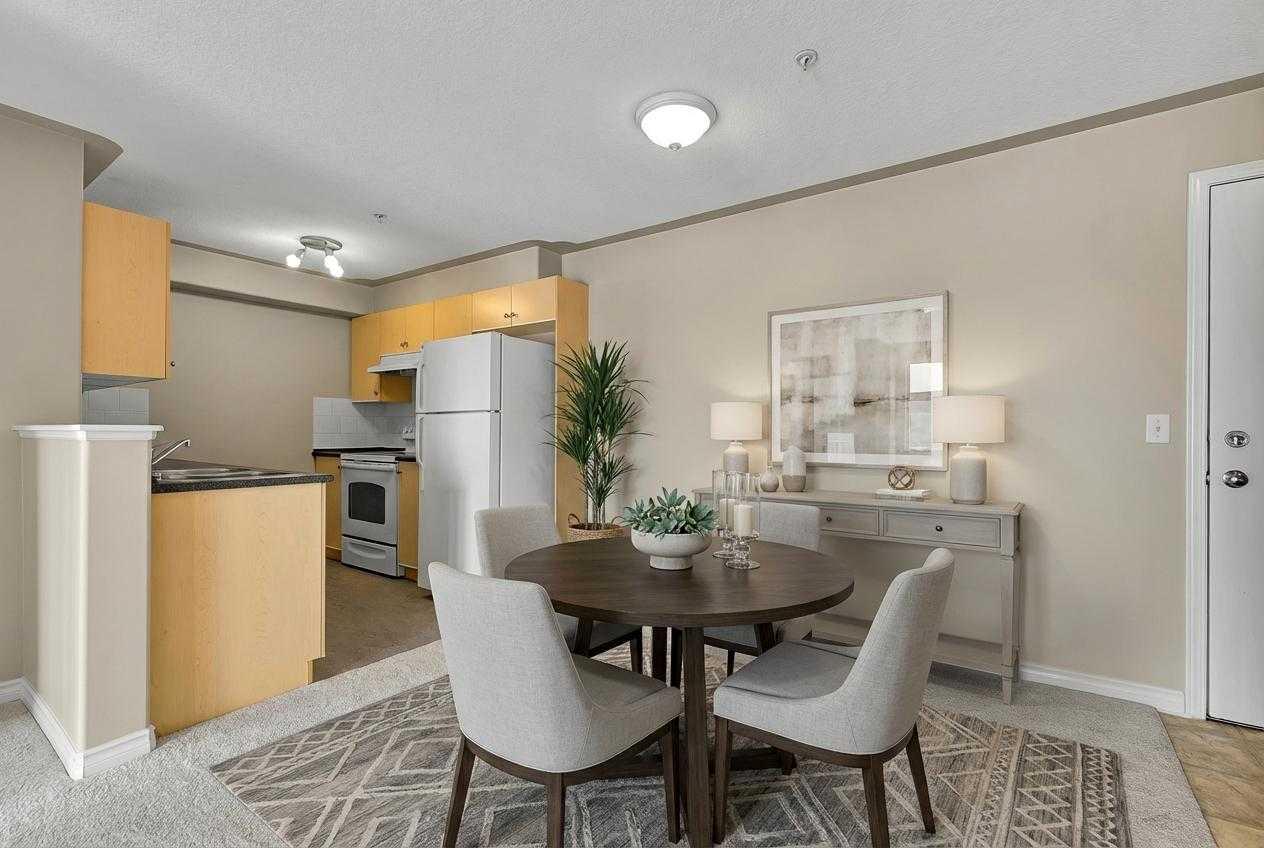 8 Bridlecrest Drive SW 1327