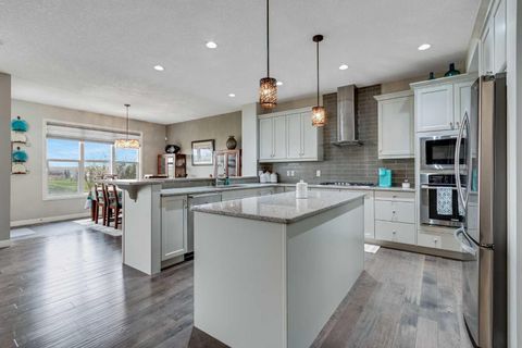 55 Sage Bluff Green NW Calgary AB T2R 0X8