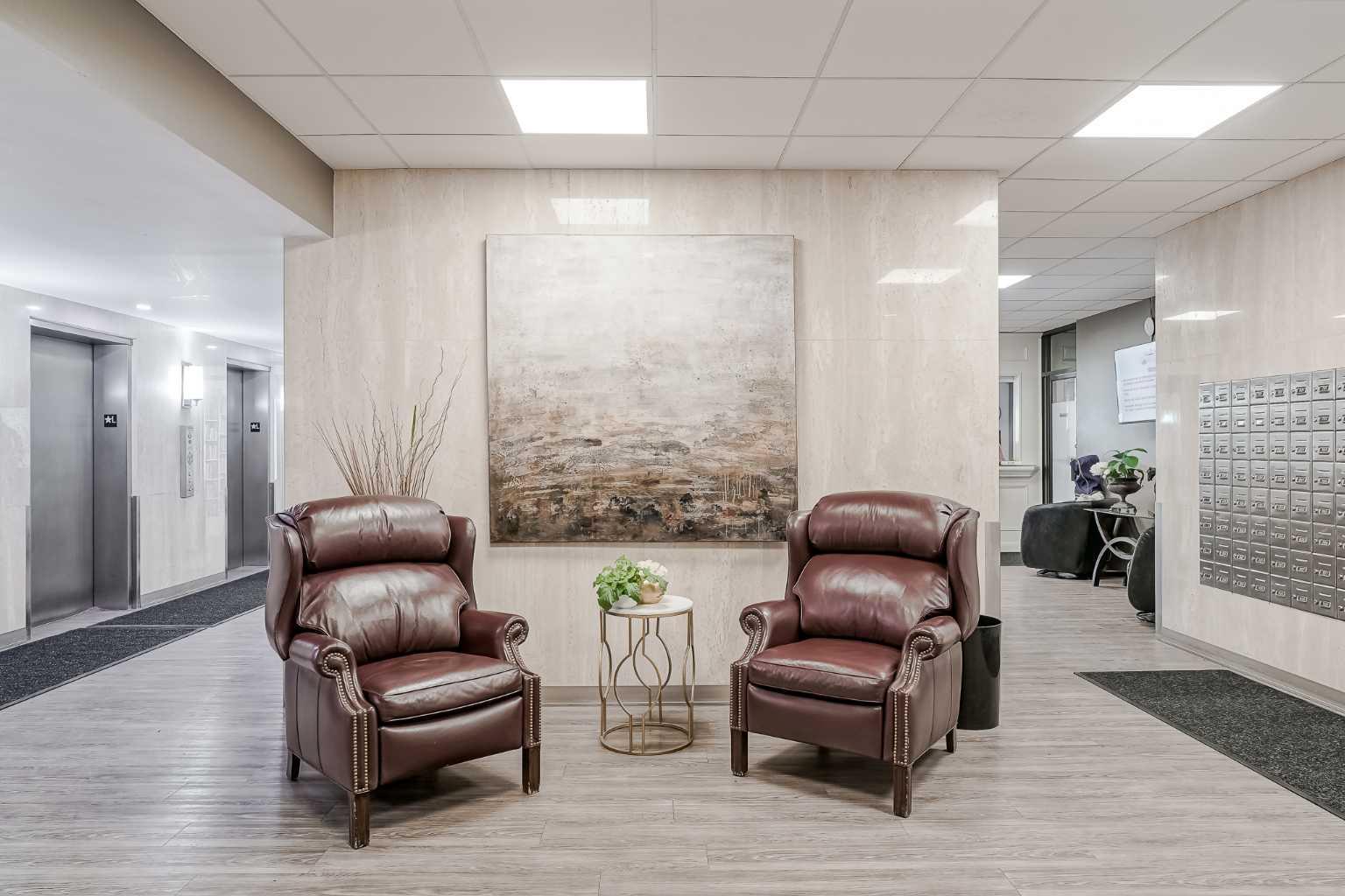 145 Point Drive NW 305