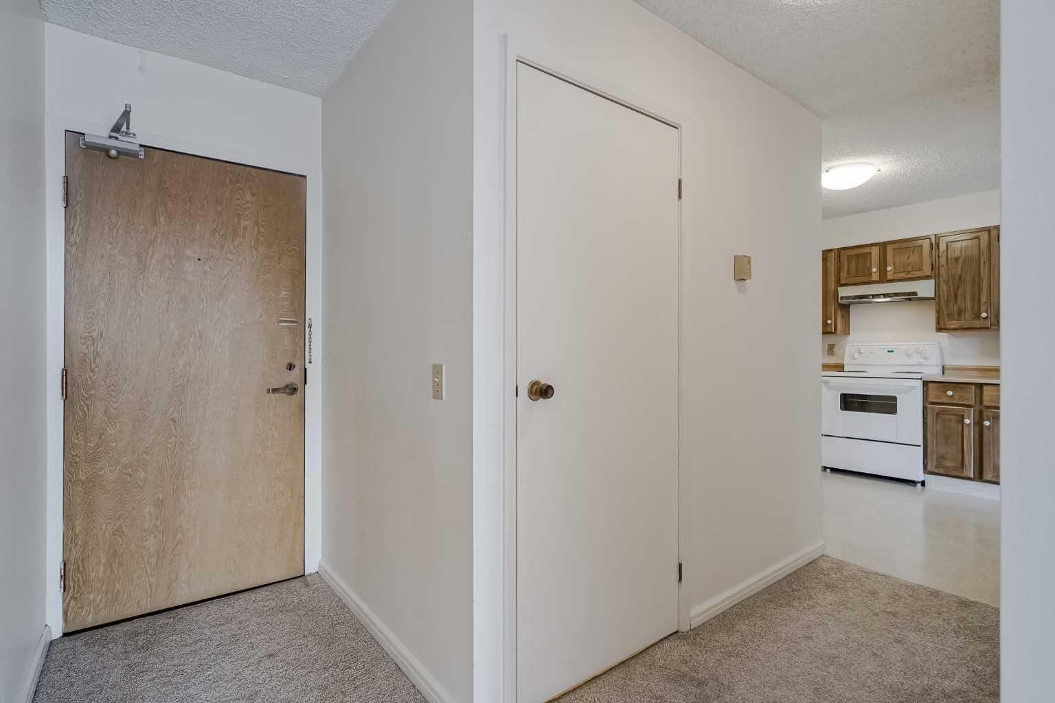 145 Point Drive NW 305