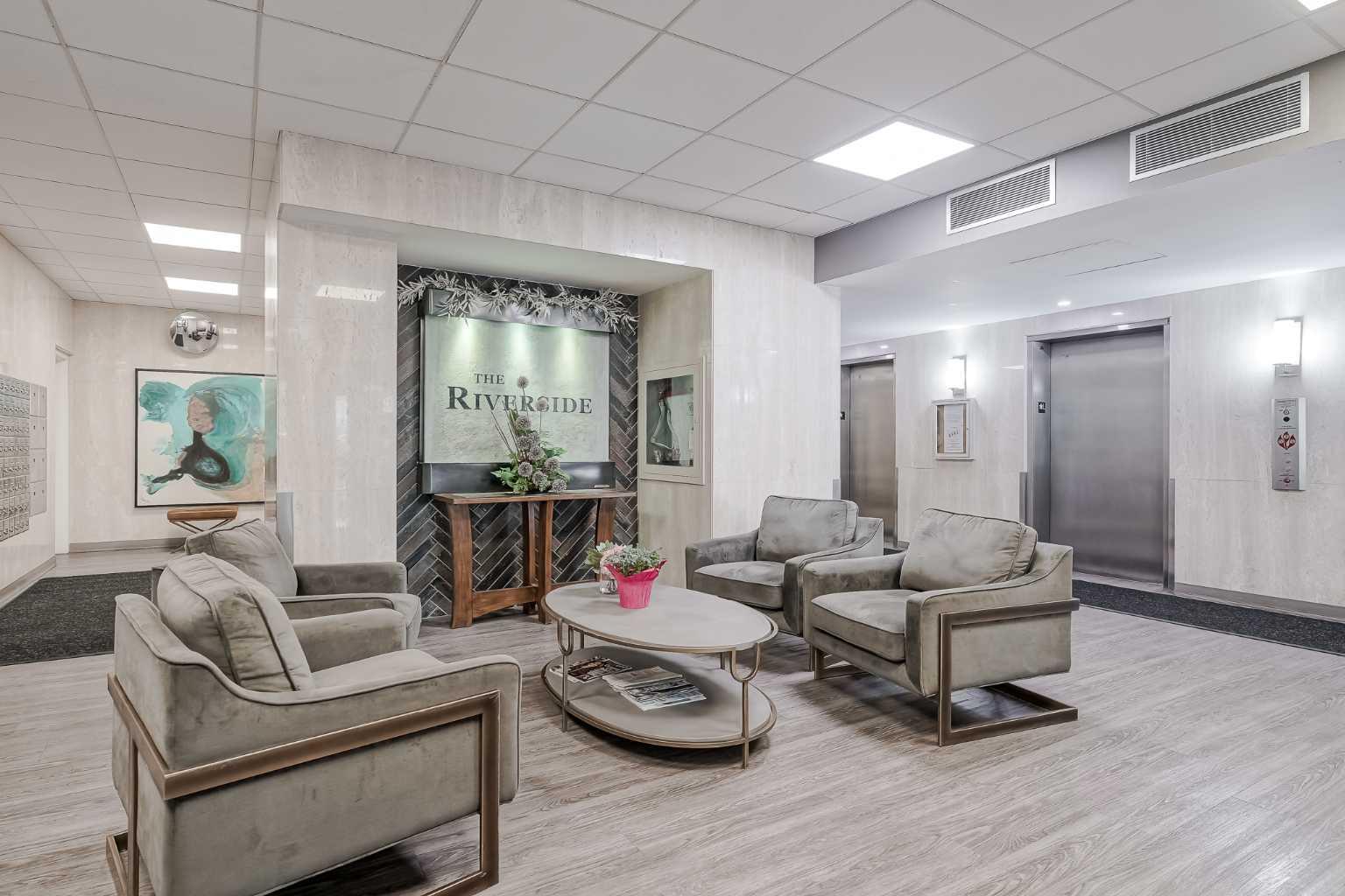 145 Point Drive NW 305