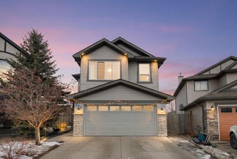 250 Royal Birch Mews NW Calgary AB T3G 5P1