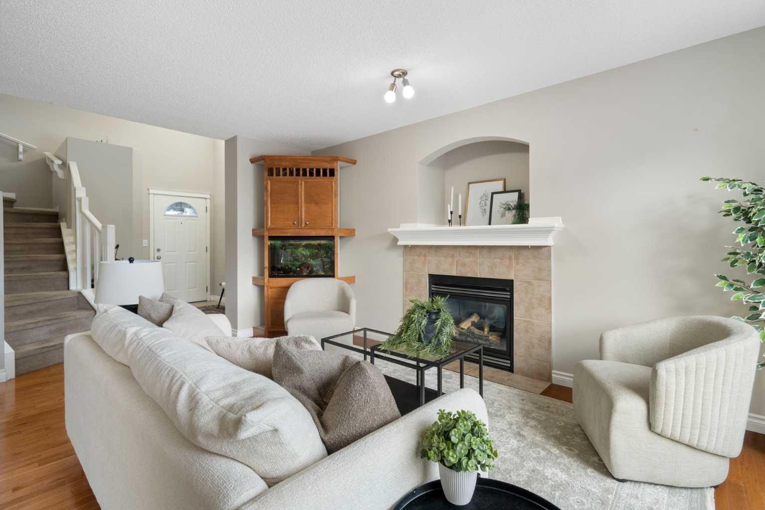 250 Royal Birch Mews NW