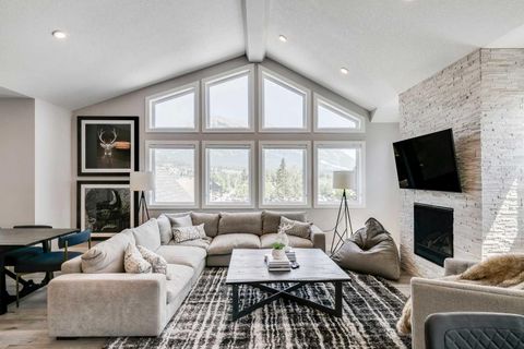 810 7th Street 401 Canmore AB T1W 0N4
