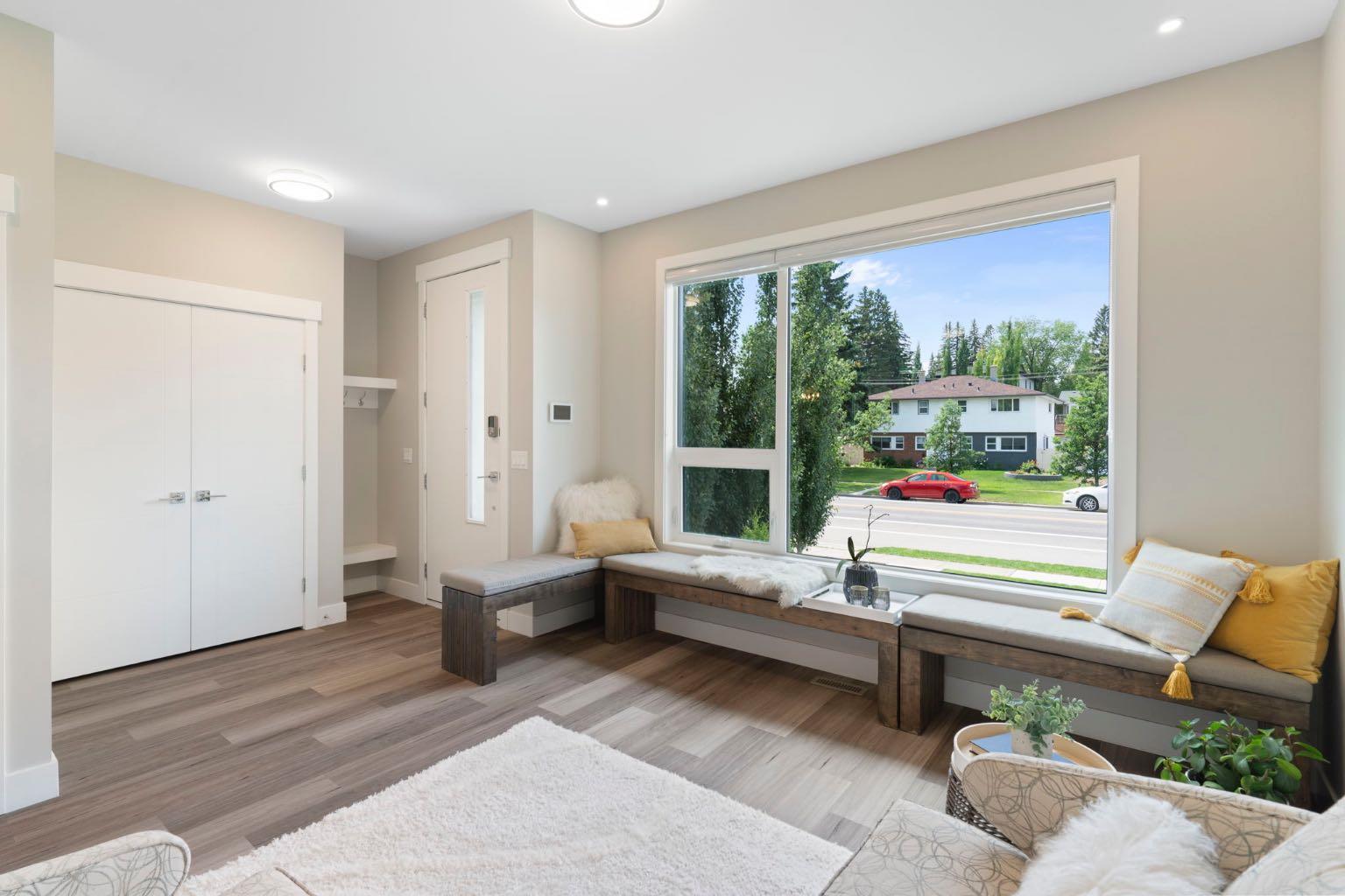 100 Cambrian Drive NW