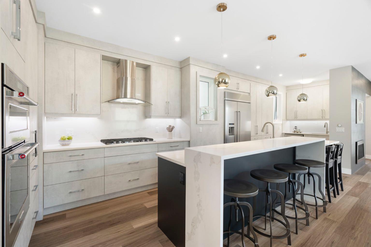 100 Cambrian Drive NW