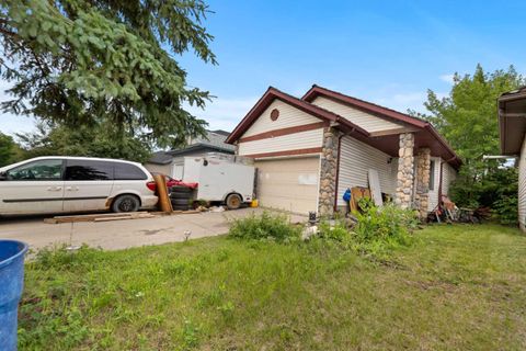 Photo of 132 Mt Apex Green SE, Calgary, AB T2Z 2V5 (MLS # A2243398) Photo of 132 Mt Apex Green SE, Calgary, AB T2Z 2V5 (MLS # A2243398)