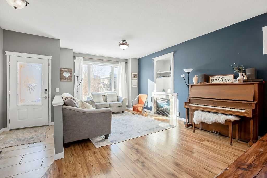 Photo of 1120 Highland Green Drive NW, High River, AB T1V 1X1 (MLS # A2289130)