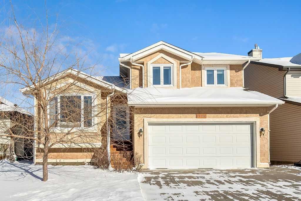 Photo of 1120 Highland Green Drive NW, High River, AB T1V 1X1 (MLS # A2289130)
