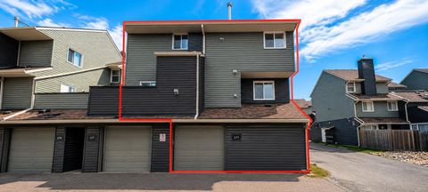 Photo of 86 Glamis Green SW #277, Calgary, AB T3E 6V1 (MLS # A2329773)