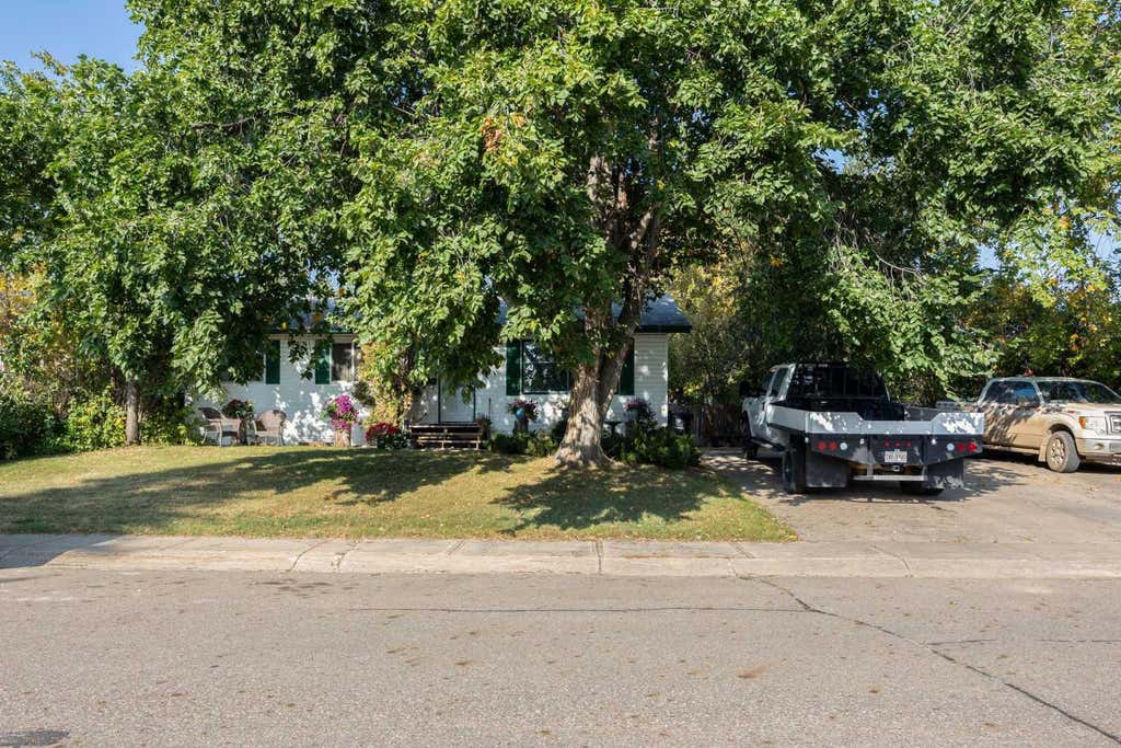 Photo of 54 Birch Road, Fort McMurray, AB T9H 1J7 (MLS # A2336529)