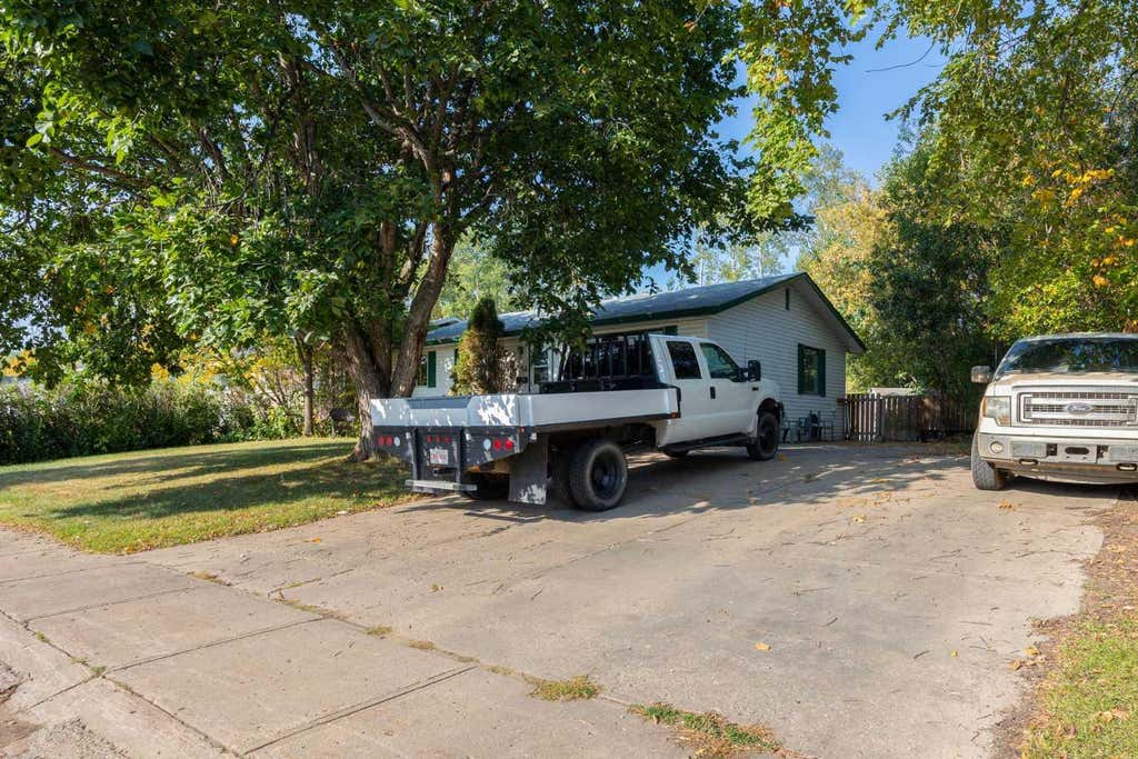 Photo of 54 Birch Road, Fort McMurray, AB T9H 1J7 (MLS # A2336529)