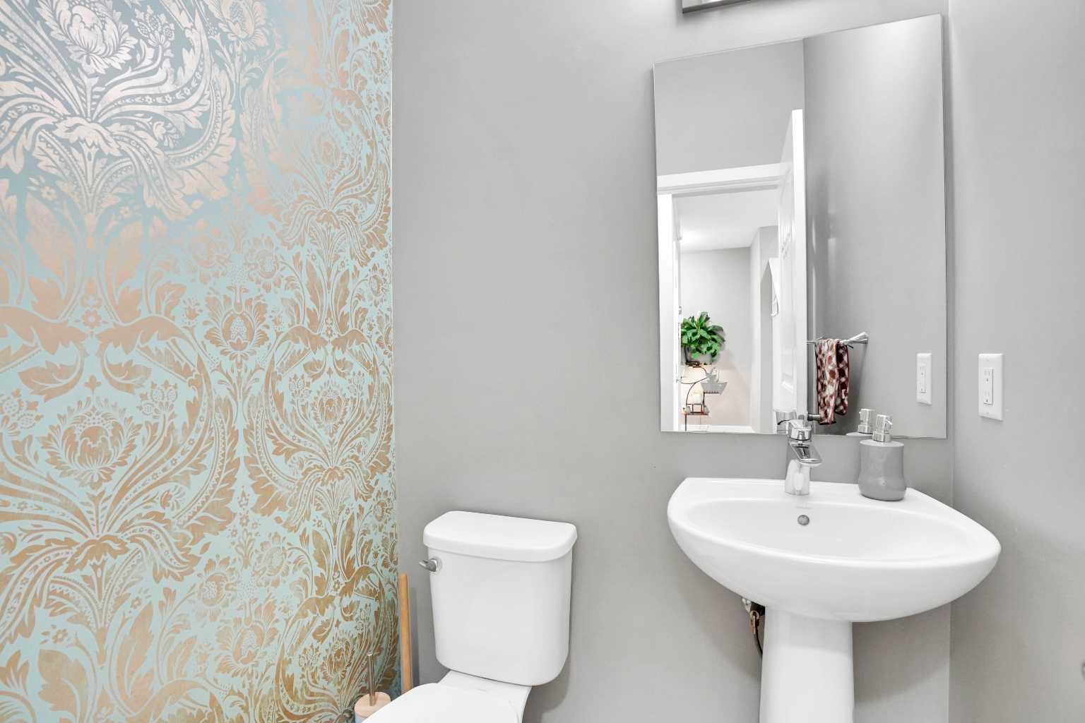 100 Kingsbury Close SE