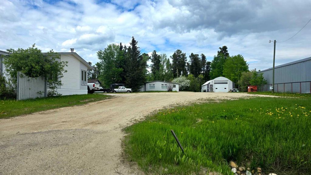 Photo of Swan Hills, AB (MLS # A2322833)