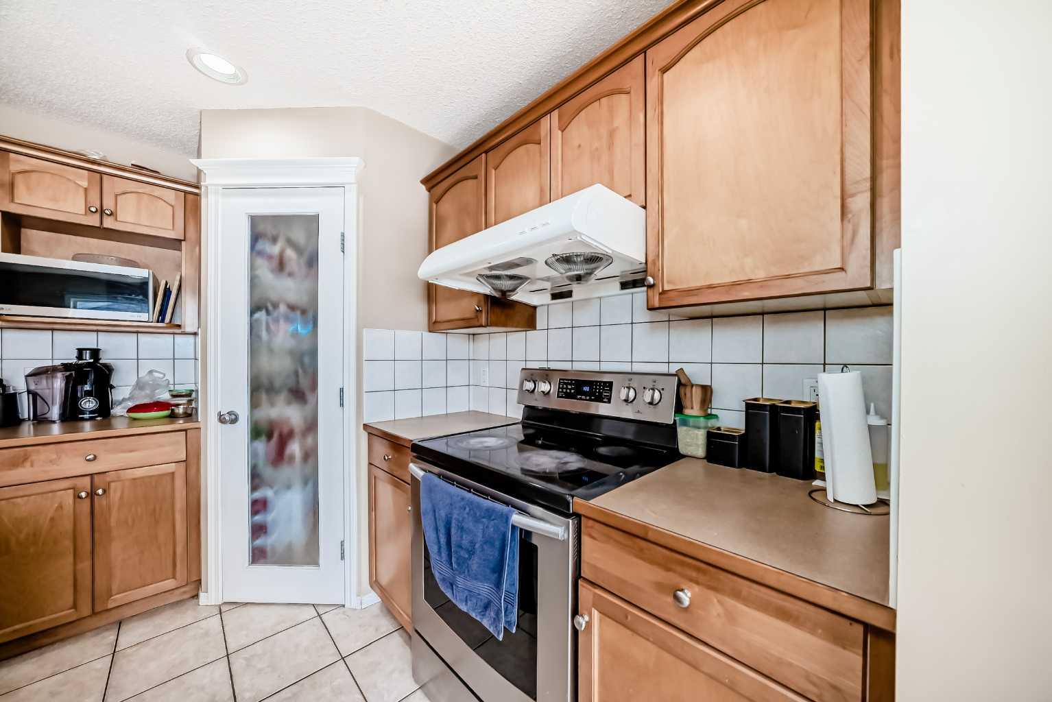 88 Taralea Gardens NE